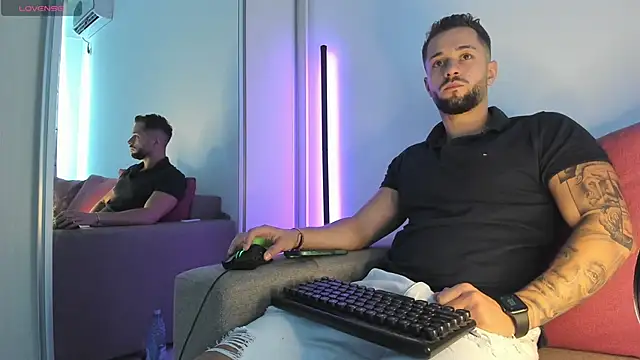 nicholasx1 (M young) - CUM SHOW !