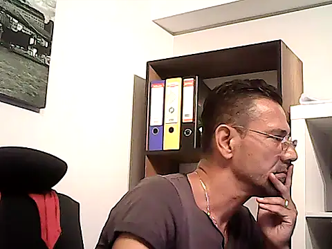 mastercharisma35 webcam