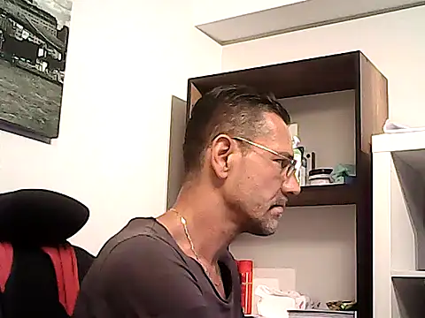 mastercharisma35 webcam