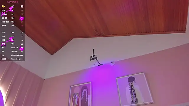 elodie_walker webcam