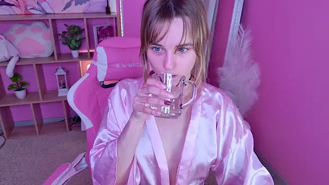 Tessa_Shy_ webcam