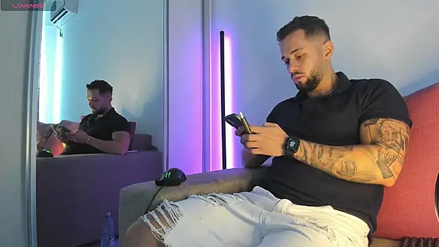 nicholasX1 webcam
