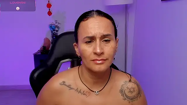 Sara_Charmy