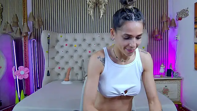 PlayfulShow webcam
