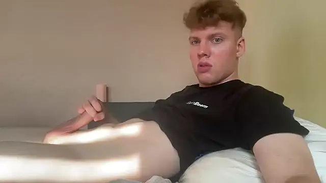 sexybooii6968 webcam