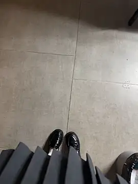 gougou13's live cam