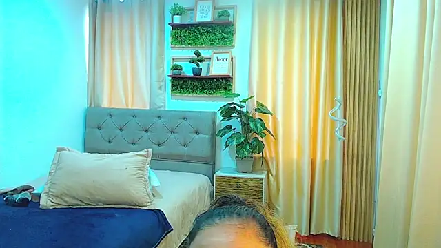 sasi_luna webcam