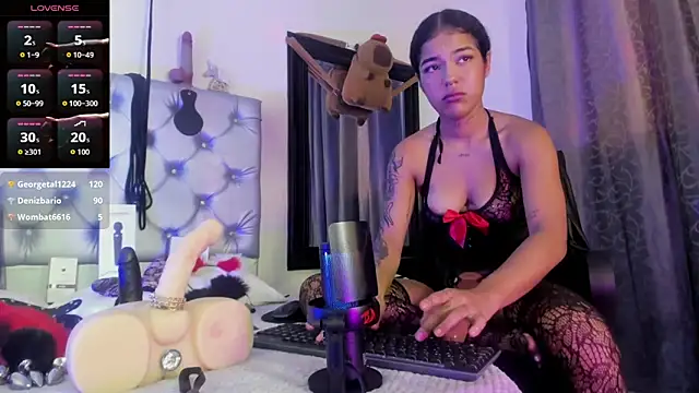 gisell_taylor18 live cam on StripChat