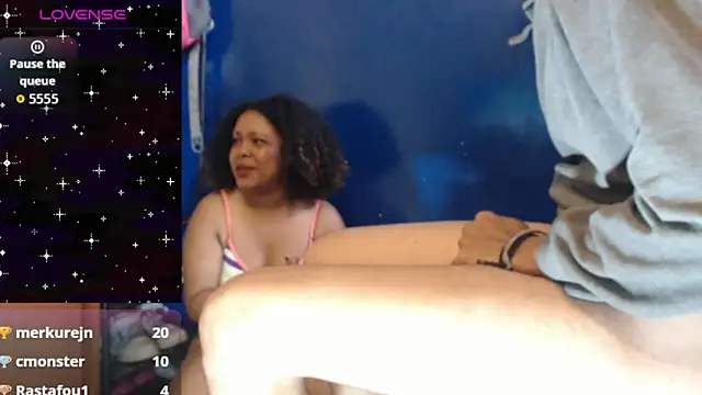 sugarbrown011 live cam on StripChat