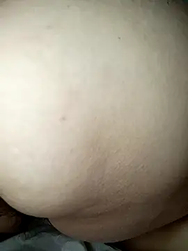 Nuomi6 live cam on StripChat