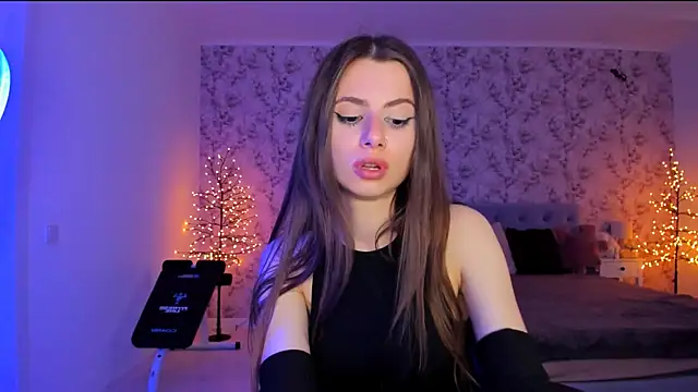 Hot_Molly5 live cam on StripChat