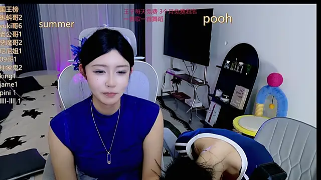 Summerbaby-001 live cam on StripChat