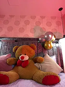 steffmontespink18 live cam on StripChat