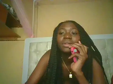 Preetygirlyz live cam on StripChat