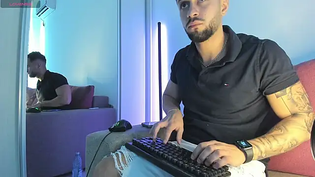 nicholasx1 (M young) - CUM SHOW !