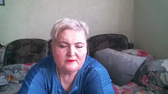 Lana555 live cam on StripChat