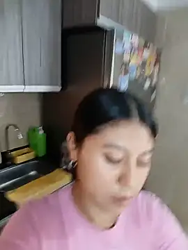 cloy_baby__ webcam