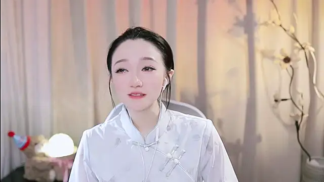 Zoe-99 webcam