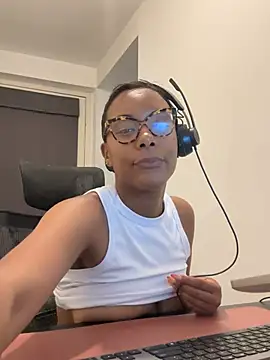 Melia_Rayne webcam