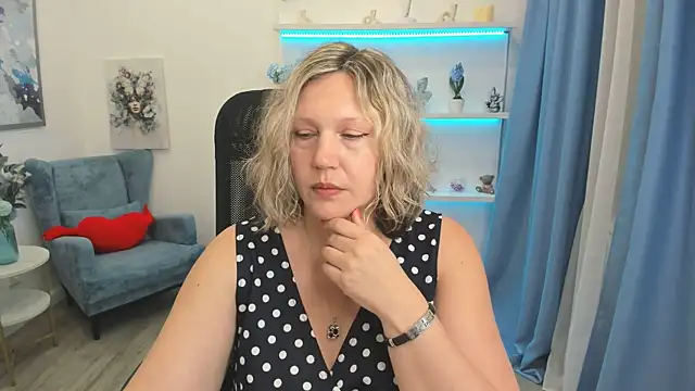 NinaStarle webcam