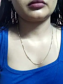 Wild-janvi webcam