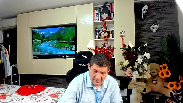 SpartacusDaddy48 webcam