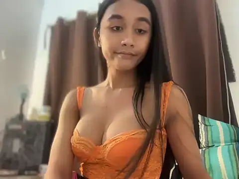 Ur_ts_morenaxx webcam