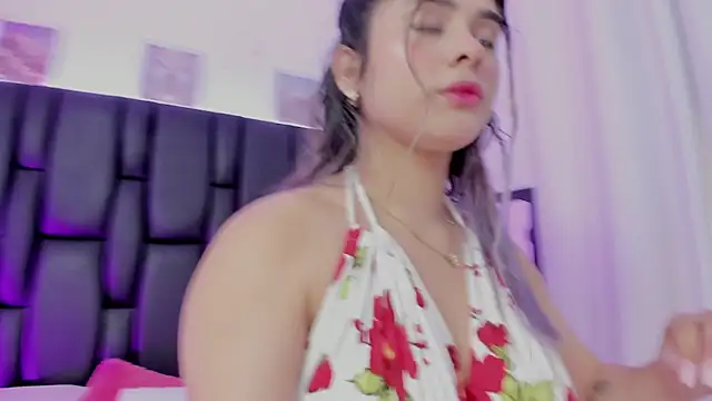 Sharon_Storm webcam