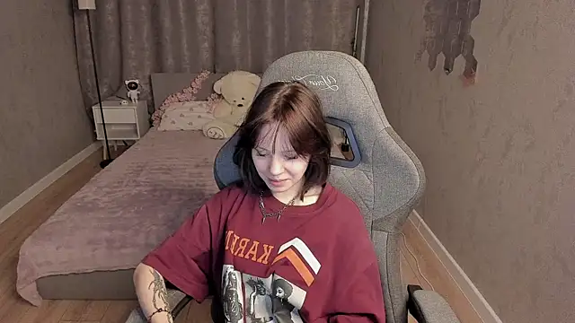 Loly_Cuttie webcam