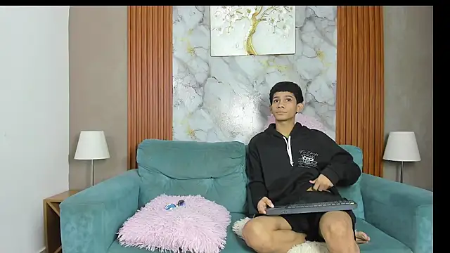TWINKS_BOYSX webcam