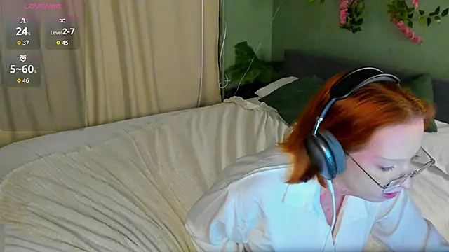 Maya_foxy webcam