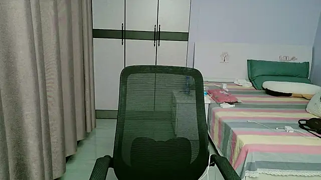 xiaoxiaoyu030 webcam