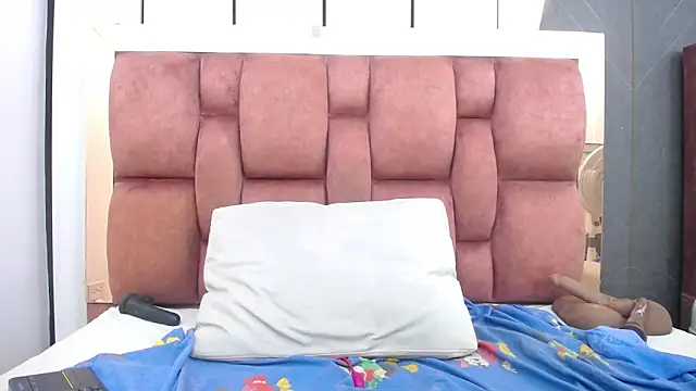 arianna_pearl webcam