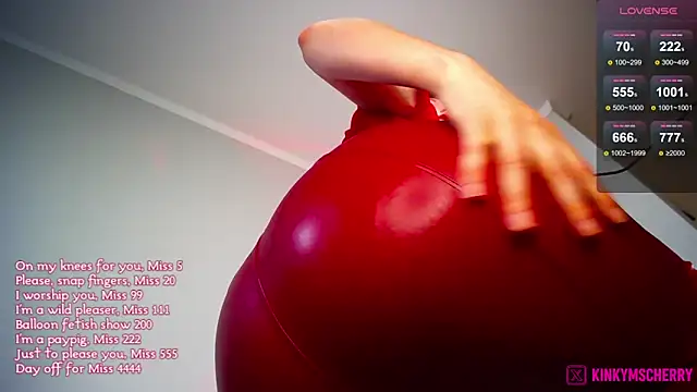 KinkyMissCherry webcam