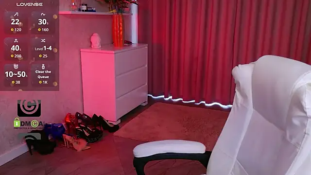 KellyKleine webcam