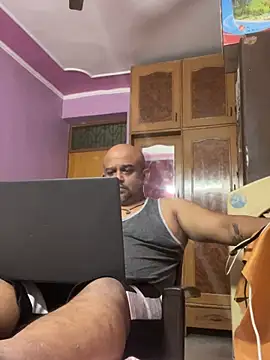 Dick_6inches_Delhi webcam