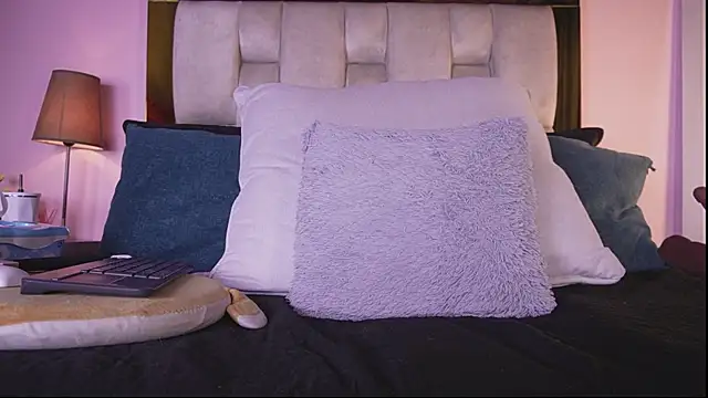 emmy_r webcam