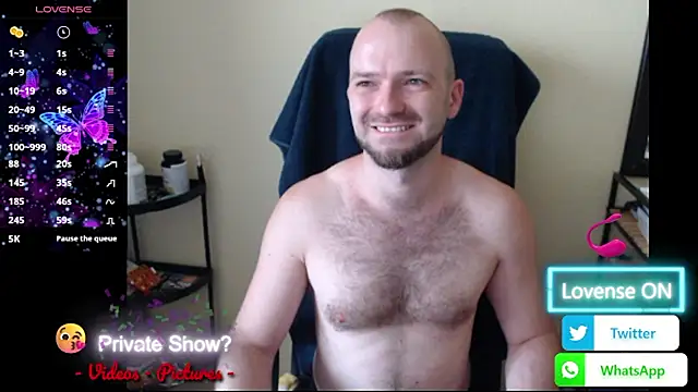 RealManHaveHairy webcam