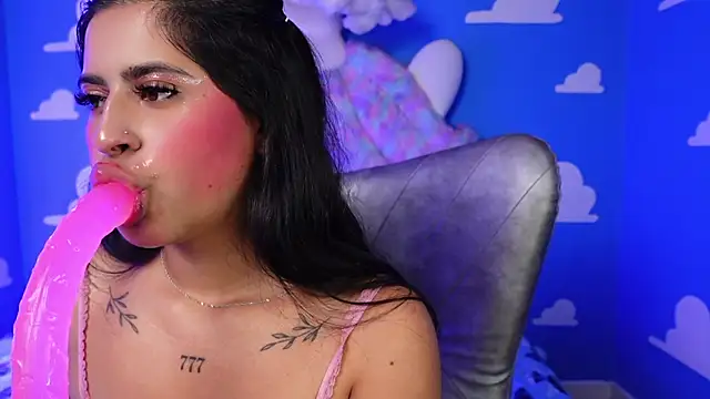 miss___anya webcam