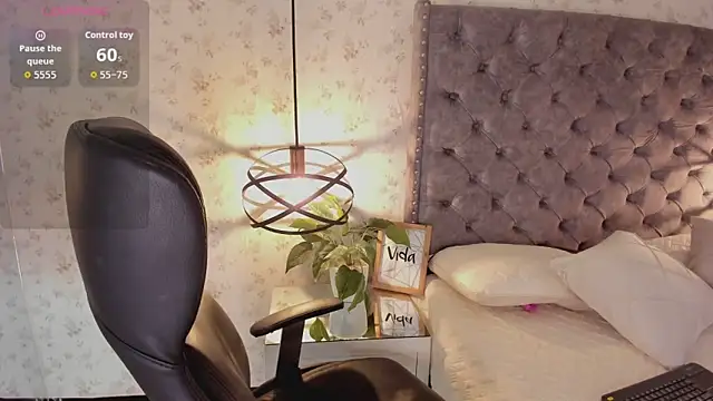LanaJones_ webcam