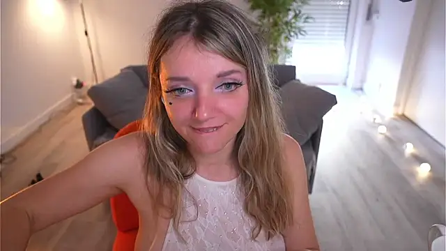 Magnetic_Amy webcam