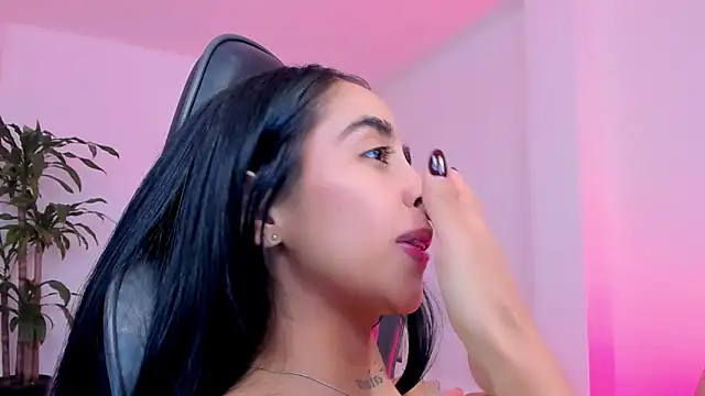 sophierooy22 webcam