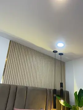 LindaLove__ webcam