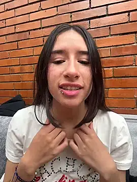 LilyRossi_ webcam