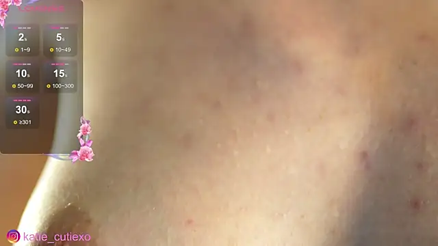 KatieCutieXooo webcam