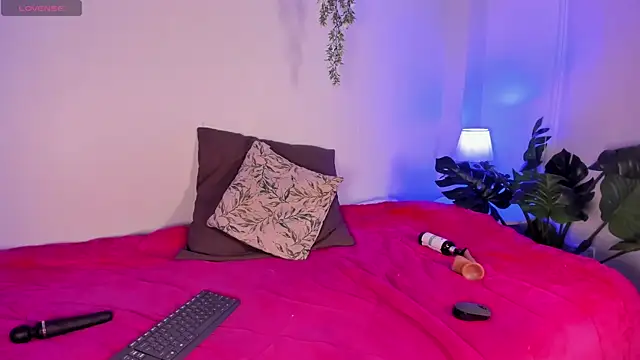 cuttie_blondie webcam