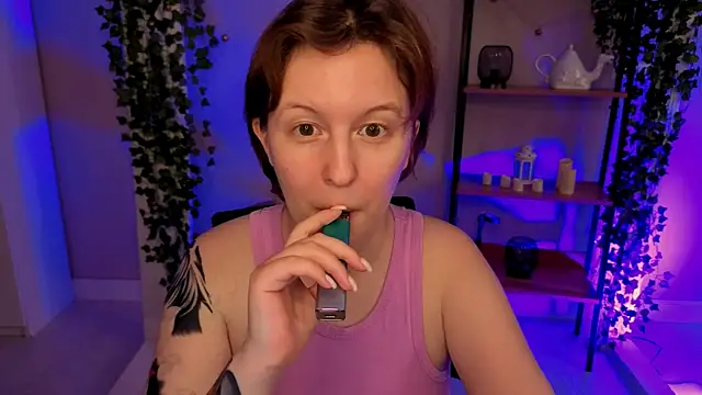 arizzzona_baby live cam on StripChat