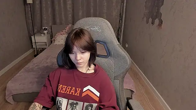 Loly_Cuttie webcam