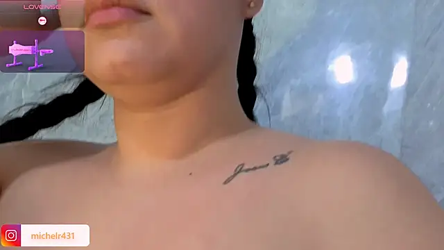 Mia__reys webcam