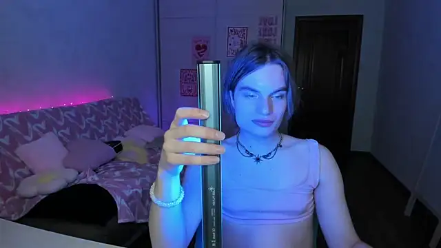 milliKira006 webcam